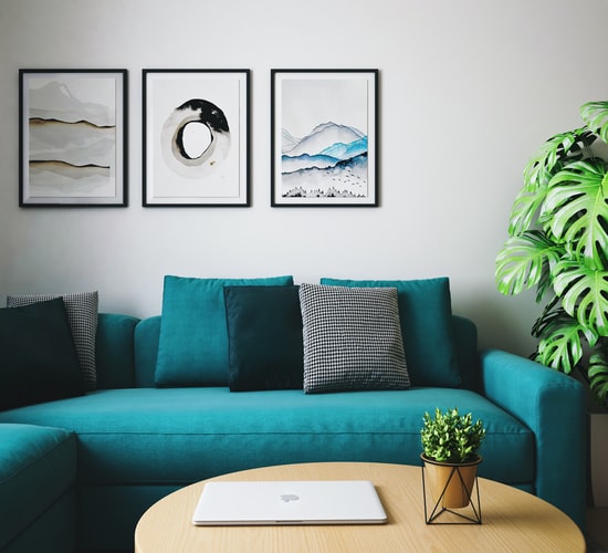 Decor 101: Easy Ways To Spruce Up Your Living Room